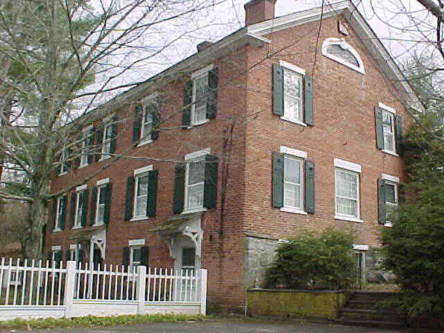 Building photograph for 2 FURNACE ROAD
